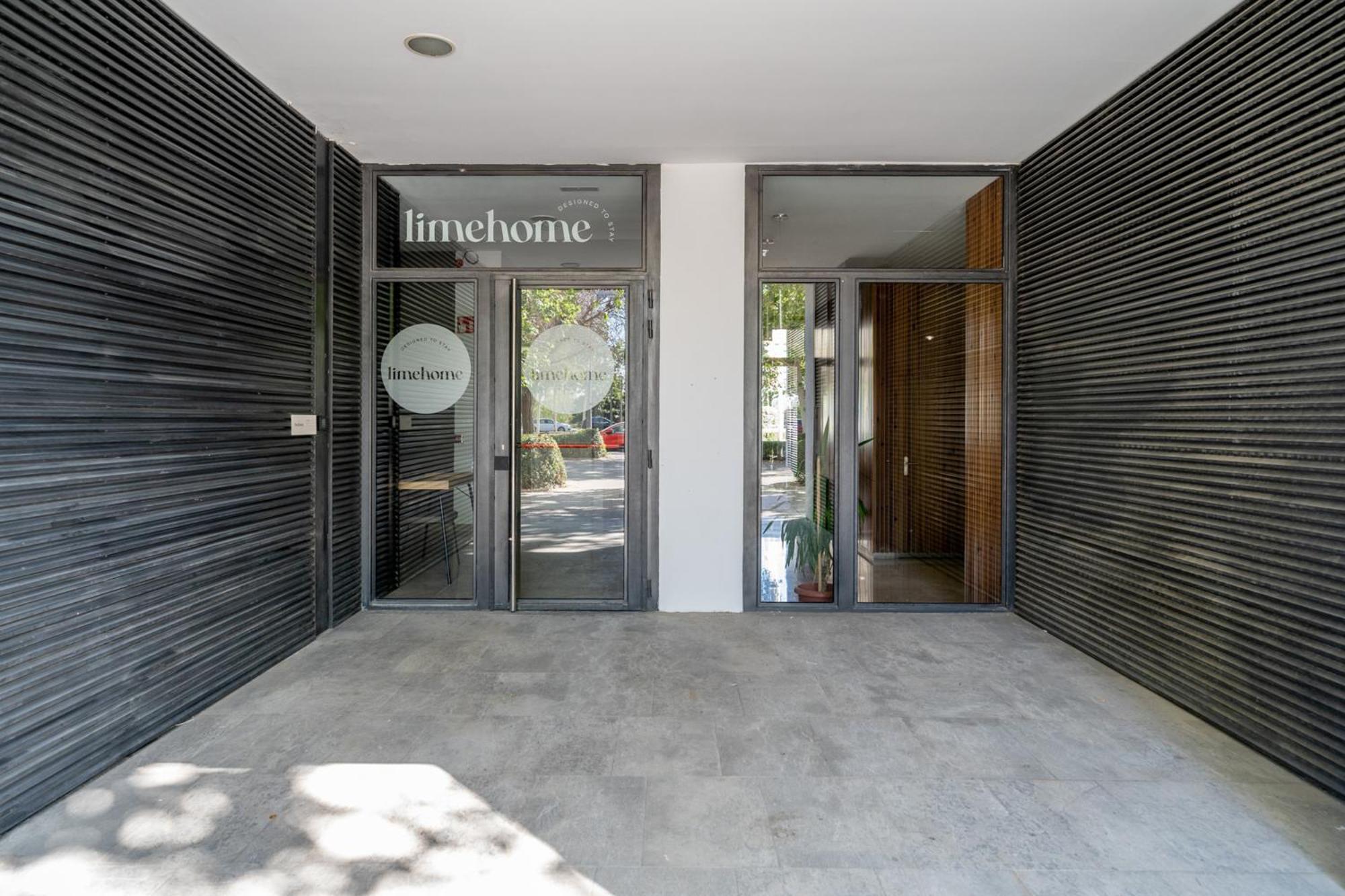 Limehome Valencia Carrer D'Antonio Ferrandis Экстерьер фото